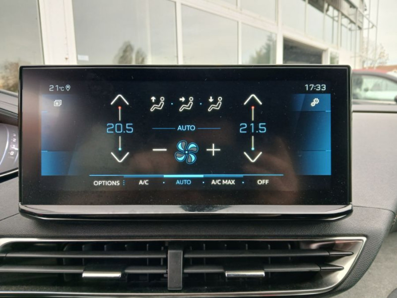 Photo 19 de l'offre de PEUGEOT 3008 II (2) 1.5 BlueHDi 130 EAT8 GT Camera 360° à 30450€ chez Mérignac auto