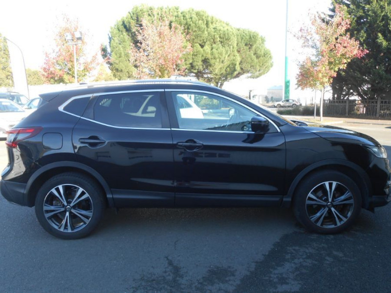 Photo 9 de l'offre de NISSAN QASHQAI 1.2 DIG-T 115 BVM6 N-CONNECTA Toit Pano Cam. 360° à 14450€ chez Mérignac auto