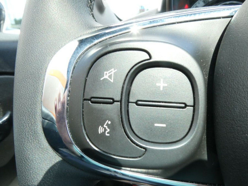 Photo 26 de l'offre de FIAT 500 1.0 70 BVM6 HYBRID DOLCEVITA Toit Pano CarPlay 7" à 13450€ chez Mérignac auto