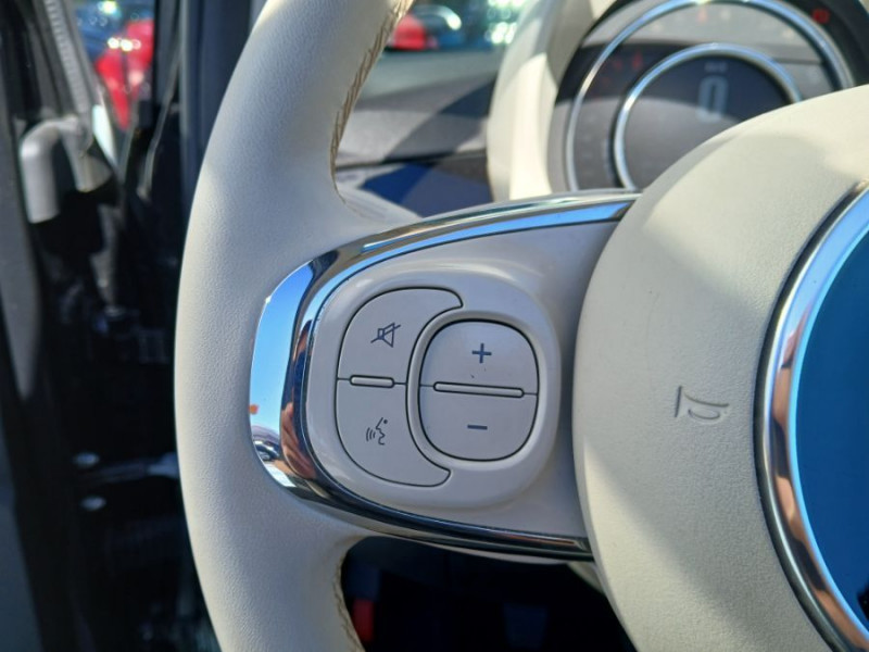 Photo 17 de l'offre de FIAT 500C 1.0 70 BVM6 HYBRID DOLCEVITA GPS JA16 CLIM Auto 1ère Main à 14750€ chez Mérignac auto