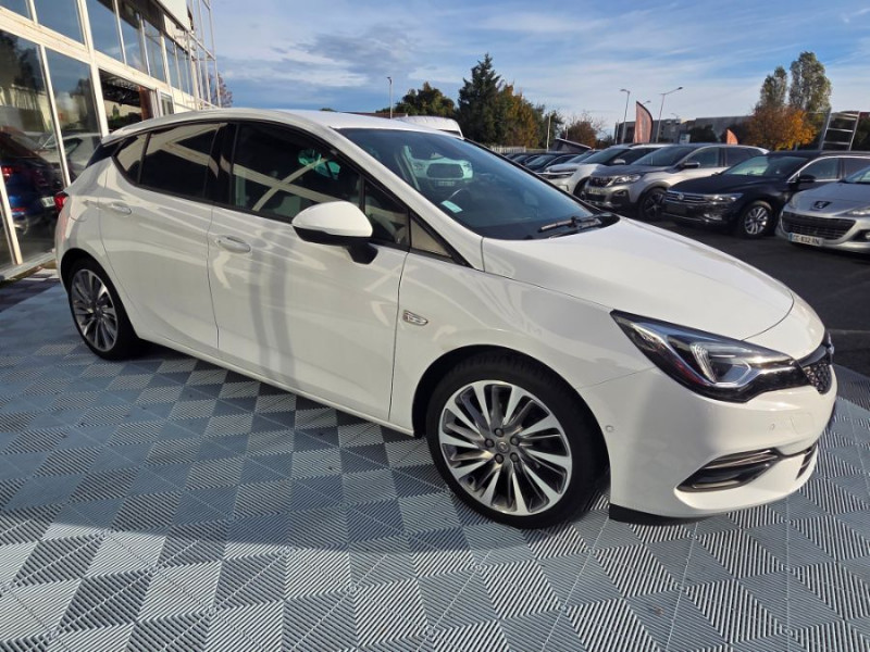 Photo 2 de l'offre de OPEL ASTRA V 1.5 TURBO D 122 BVA9 ULTIMATE Mi CUIR JA18 Options... à 16990€ chez Mérignac auto