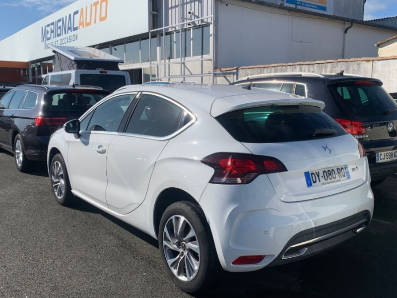 Photo 3 de l'offre de CITROEN DS4 1.2 PureTech 130 BVM6 SO CHIC GPS JA17 à 9490€ chez Mérignac auto