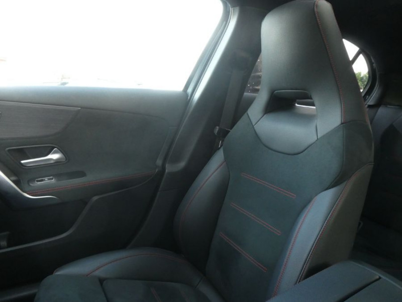 Photo 42 de l'offre de MERCEDES-BENZ CLASSE A IV 200D 150 8G-DCT 4MATIC AMG LINE Pack Premium Plus TOE 1ère Main à 32890€ chez Mérignac auto