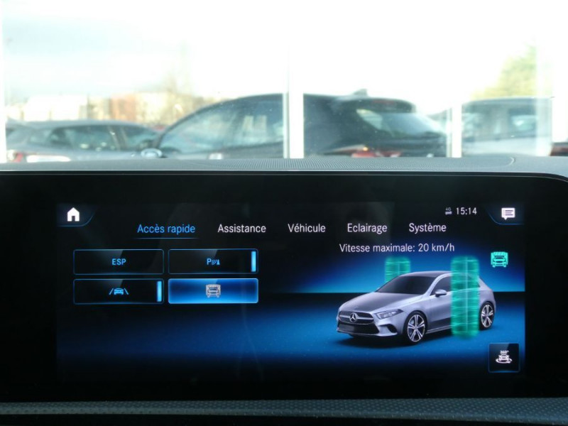 Photo 31 de l'offre de MERCEDES-BENZ CLASSE A IV 200D 150 8G-DCT 4MATIC AMG LINE Pack Premium Plus TOE 1ère Main à 32890€ chez Mérignac auto