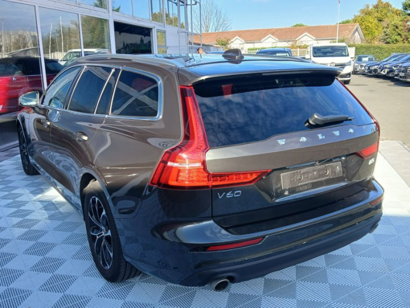 Photo 8 de l'offre de VOLVO V60 B3 2.0 163cv Geartronic MOMENTUM CUIR Hayon EL. SC Hifi Key Less 1ère Main à 30950€ chez Mérignac auto
