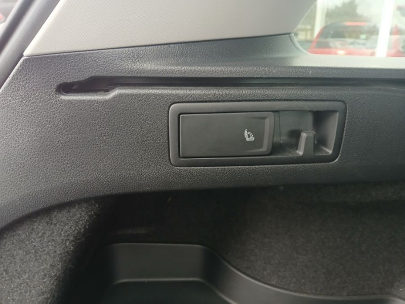 Photo 40 de l'offre de VOLKSWAGEN PASSAT SW VIII 1.4 TSI 218 HYBRID Rechargeable GTE 1ère Main Suivi à 26450€ chez Mérignac auto