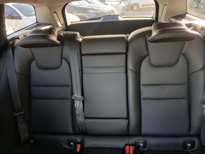 Photo 33 de l'offre de VOLVO V60 B3 2.0 163cv Geartronic MOMENTUM CUIR Hayon EL. SC Hifi Key Less 1ère Main à 30950€ chez Mérignac auto