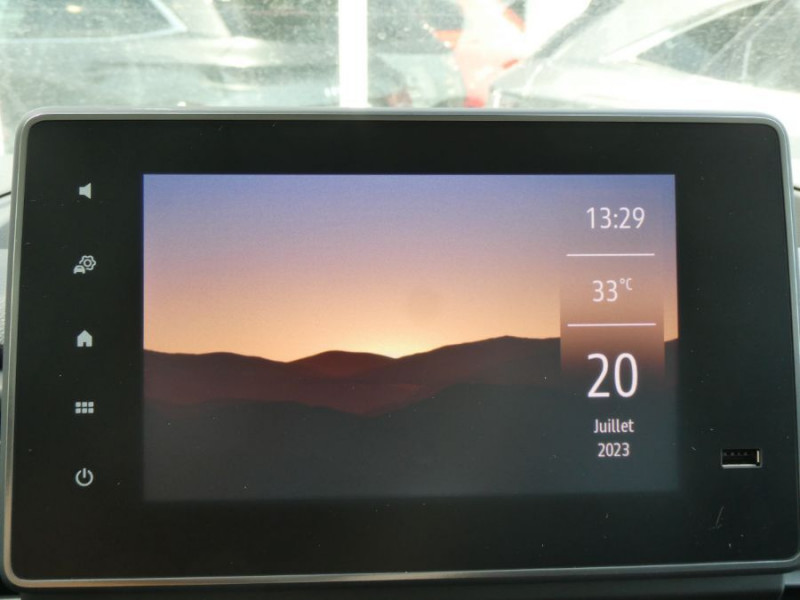 Photo 22 de l'offre de RENAULT TRAFIC L1H1 2.0 Blue dCi 150 BVA 2.8T GRAND CONFORT GPS Camera 458€ HT/Mois à 28750€ chez Mérignac auto