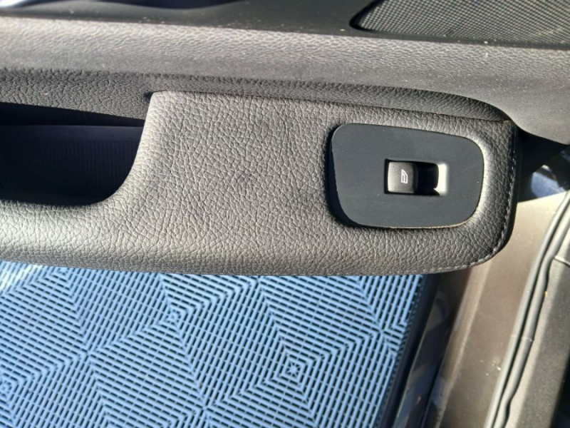 Photo 35 de l'offre de VOLVO V60 B3 2.0 163cv Geartronic MOMENTUM CUIR Hayon EL. SC Hifi Key Less 1ère Main à 30950€ chez Mérignac auto