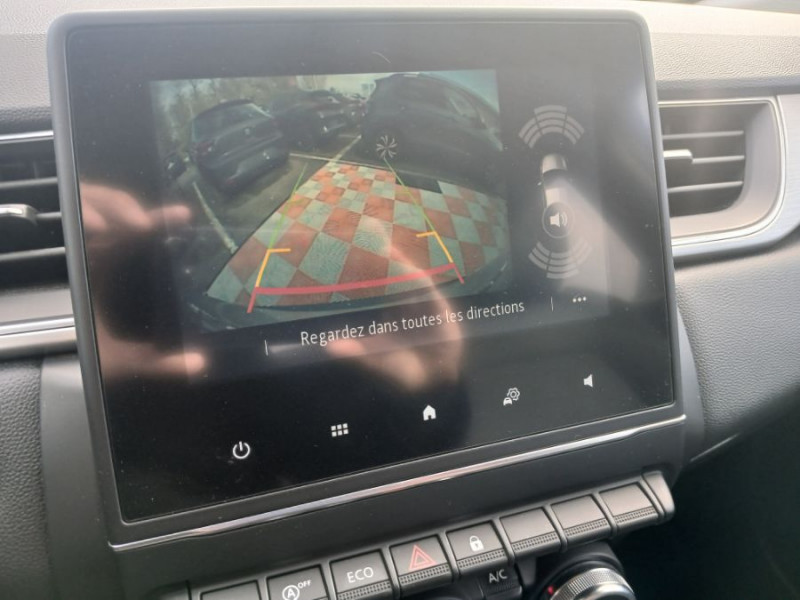 Photo 7 de l'offre de RENAULT CAPTUR TCe 100 INTENS GPS Camera JA17 à 15750€ chez Mérignac auto