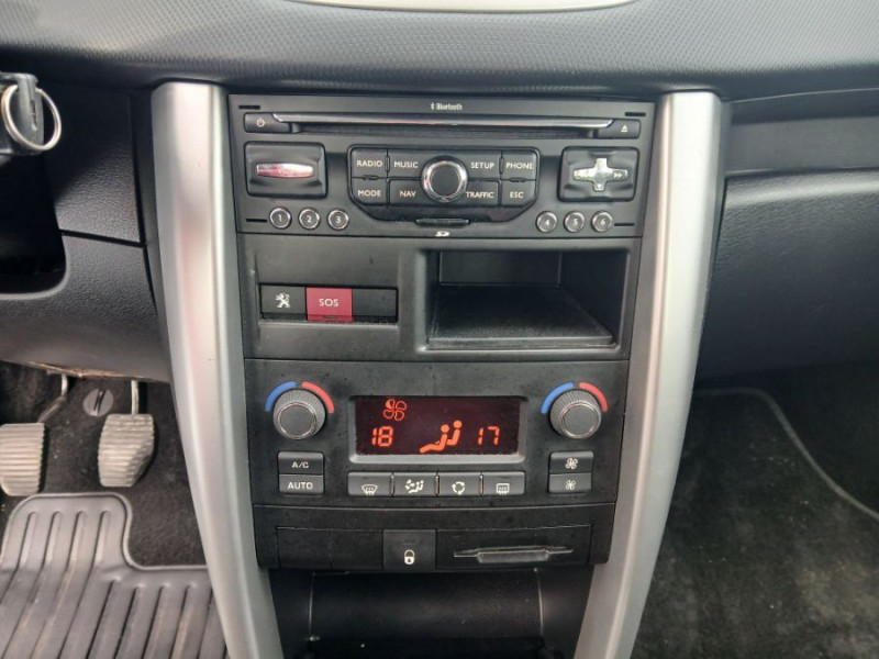 Photo 7 de l'offre de PEUGEOT 207 1.4 HDI 68 ACTIVE 5P GPS CLIM Auto Pack Urbain Distri Neuve 1ère Main à 6990€ chez Mérignac auto
