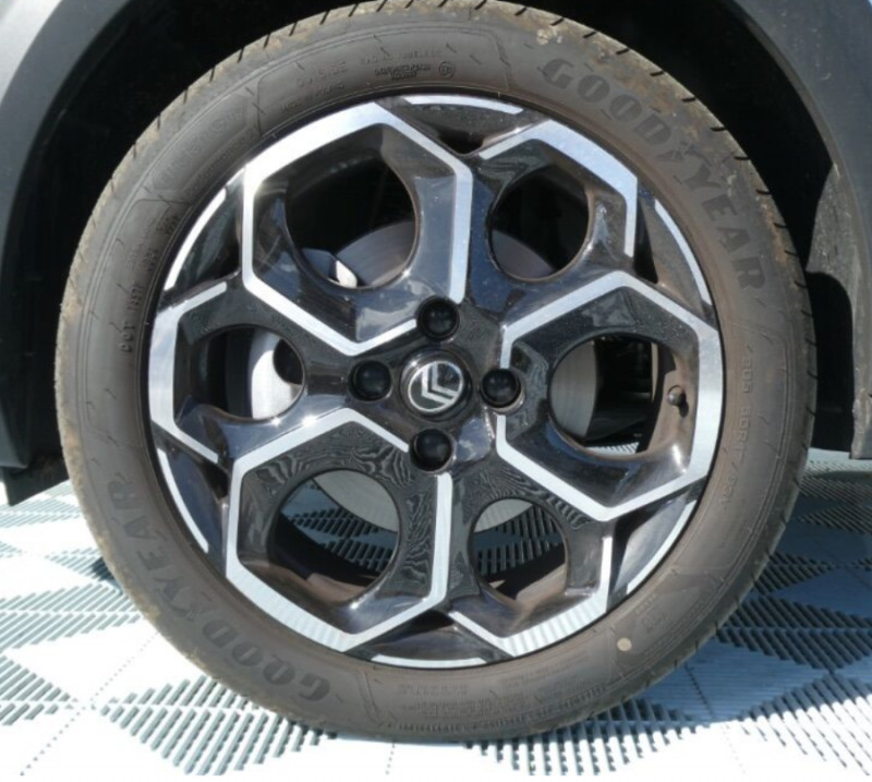 Photo 13 de l'offre de CITROEN C3 NEW 1.2 PureTech 100 BVM6 MAX GPS Camera à 18250€ chez Mérignac auto