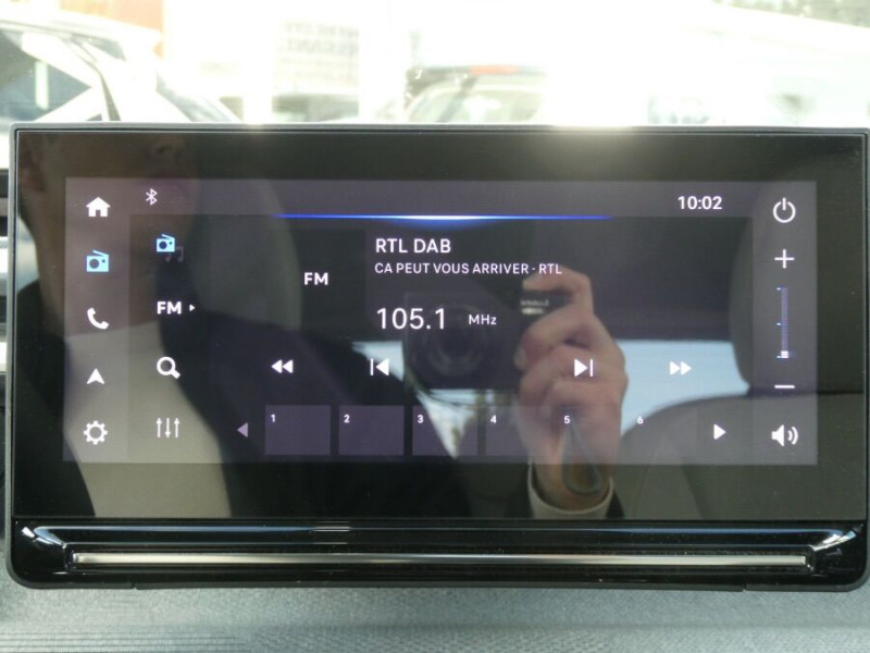 Photo 16 de l'offre de CITROEN C3 NEW 1.2 PureTech 100 BVM6 MAX GPS Camera à 18250€ chez Mérignac auto