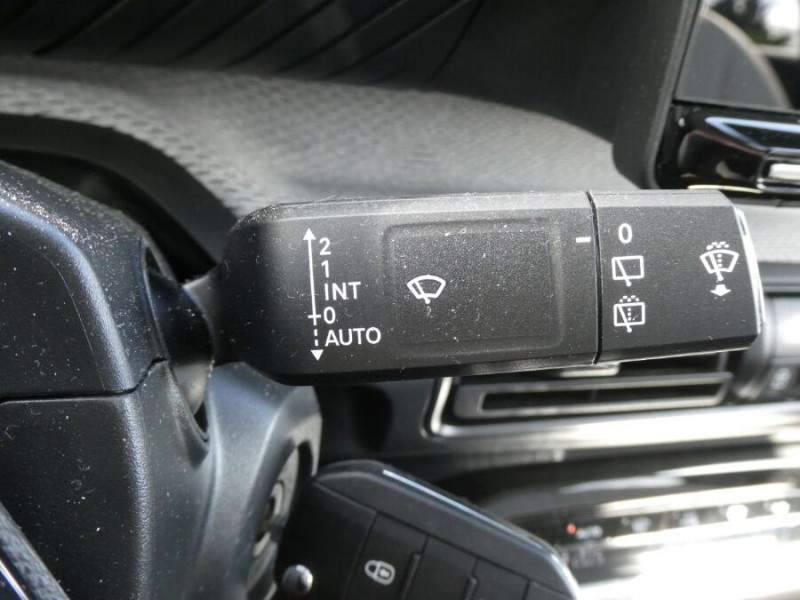 Photo 23 de l'offre de CITROEN C3 NEW 1.2 PureTech 100 BVM6 MAX GPS Camera à 18250€ chez Mérignac auto