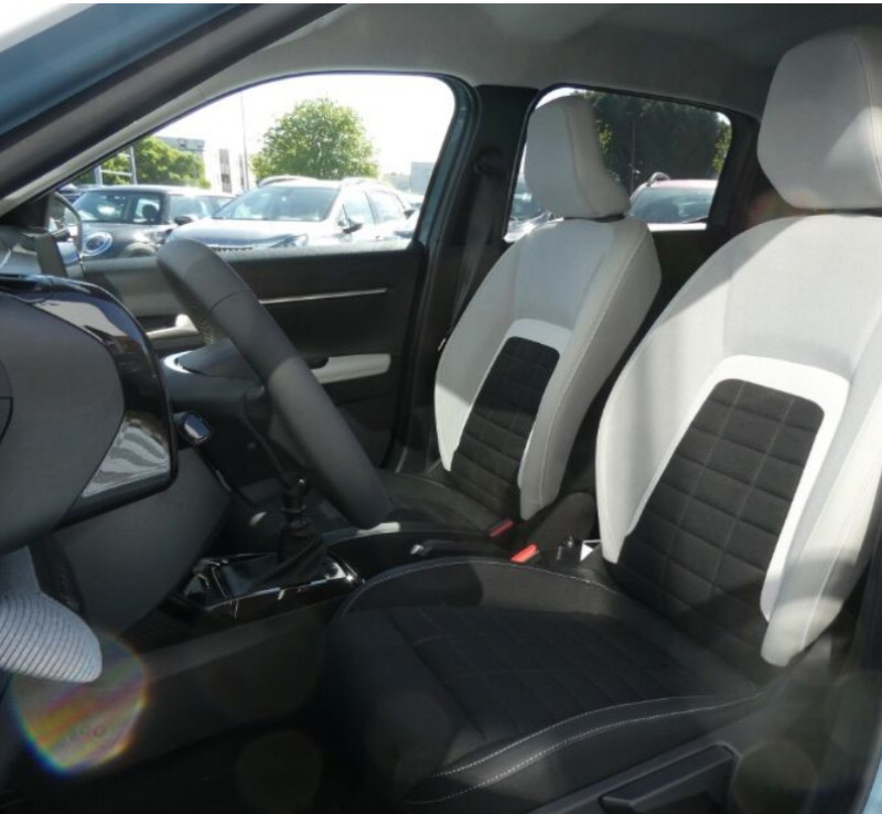 Photo 5 de l'offre de CITROEN C3 NEW 1.2 PureTech 100 BVM6 MAX GPS Camera à 18250€ chez Mérignac auto