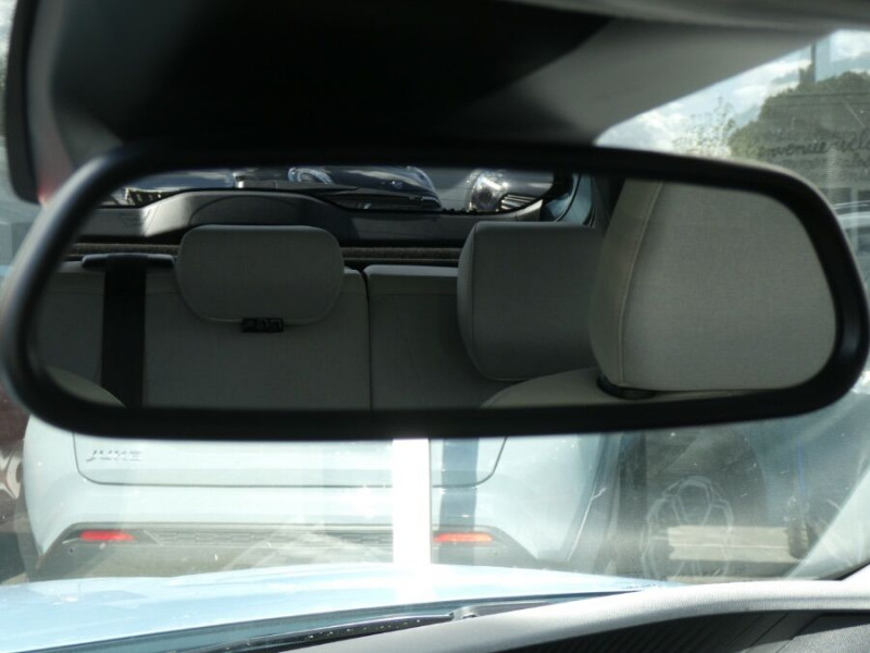 Photo 28 de l'offre de CITROEN C3 NEW 1.2 PureTech 100 BVM6 MAX GPS Camera à 18250€ chez Mérignac auto