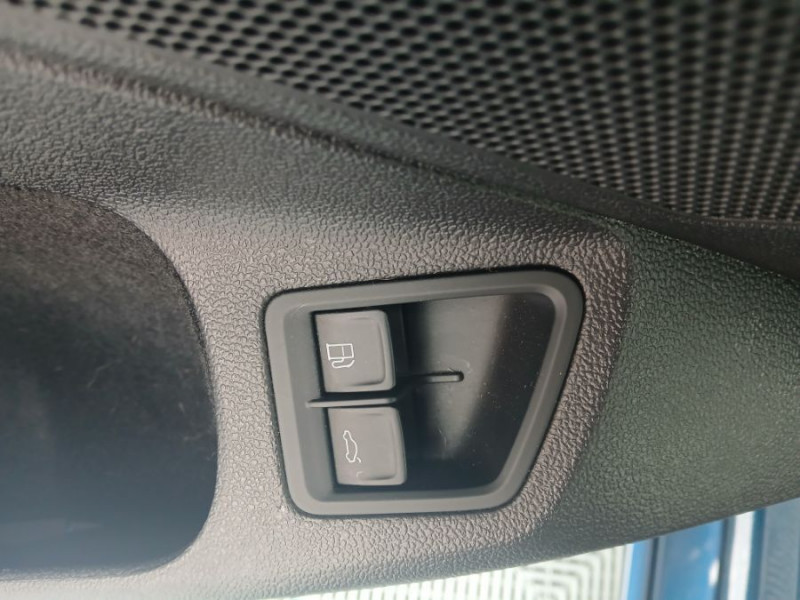Photo 18 de l'offre de VOLKSWAGEN PASSAT SW VIII 1.4 TSI 218 HYBRID Rechargeable GTE 1ère Main Suivi à 26450€ chez Mérignac auto