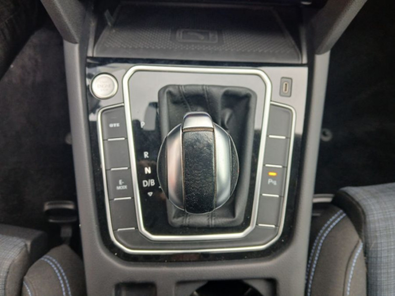 Photo 32 de l'offre de VOLKSWAGEN PASSAT SW VIII 1.4 TSI 218 HYBRID Rechargeable GTE 1ère Main Suivi à 26450€ chez Mérignac auto