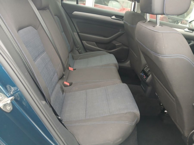 Photo 35 de l'offre de VOLKSWAGEN PASSAT SW VIII 1.4 TSI 218 HYBRID Rechargeable GTE 1ère Main Suivi à 26450€ chez Mérignac auto