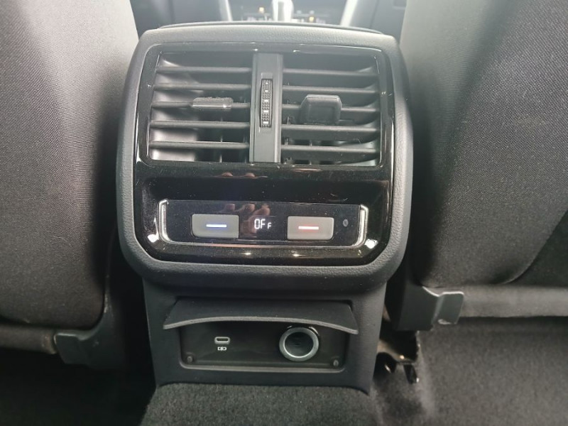 Photo 39 de l'offre de VOLKSWAGEN PASSAT SW VIII 1.4 TSI 218 HYBRID Rechargeable GTE 1ère Main Suivi à 26450€ chez Mérignac auto