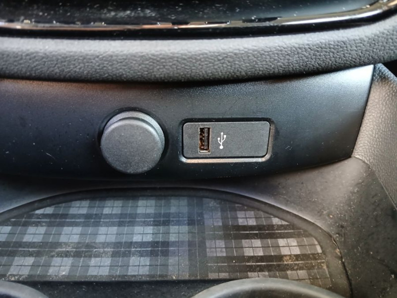 Photo 25 de l'offre de MINI CLUBMAN III ONE D 116 BVA Nv GPS LED CarPlay Clim Auto 1ère Main à 21950€ chez Mérignac auto