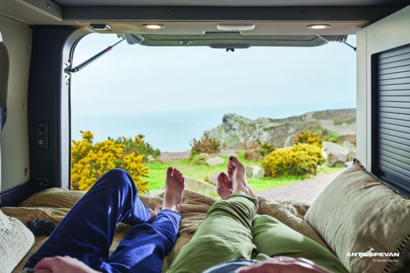 Photo 25 de l'offre de RENAULT TRAFIC VAN ANTILOPE VAN Aménagé FLEX 5 2.0 DCi 150 EDC L1 5PL Attel+Pte Vélo Tout Equipé à 65950€ chez Mérignac auto