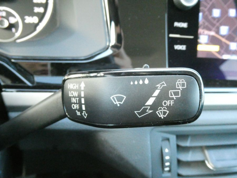 Photo 22 de l'offre de VOLKSWAGEN POLO VI 1.6 TDI 95 CONFORTLINE GPS Radars à 16950€ chez Mérignac auto