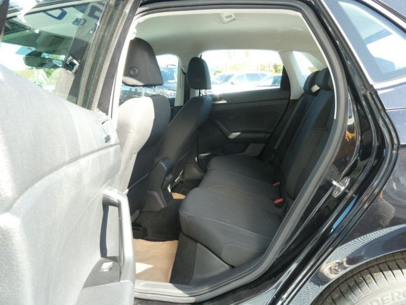 Photo 15 de l'offre de VOLKSWAGEN POLO VI 1.6 TDI 95 CONFORTLINE GPS Radars à 16950€ chez Mérignac auto