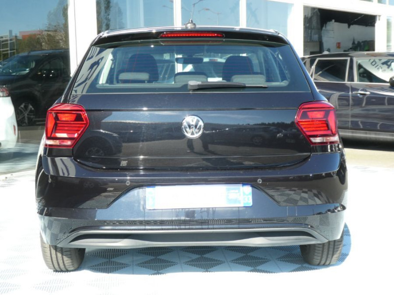 Photo 9 de l'offre de VOLKSWAGEN POLO VI 1.6 TDI 95 CONFORTLINE GPS Radars à 16950€ chez Mérignac auto