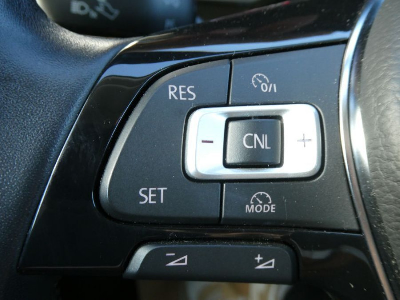 Photo 20 de l'offre de VOLKSWAGEN POLO VI 1.6 TDI 95 CONFORTLINE GPS Radars à 16950€ chez Mérignac auto