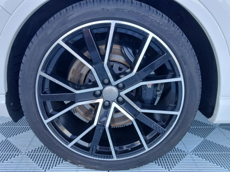 Photo 18 de l'offre de AUDI SQ7 4.0 V8 TDI 435 Tiptronic Quattro S LINE 7PL Attel. à 57500€ chez Mérignac auto