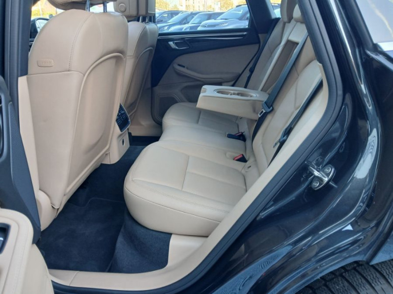 Photo 31 de l'offre de PORSCHE MACAN II 3.0 V6 S 354 PDK TOE JA19 1ère Main à 65900€ chez Mérignac auto