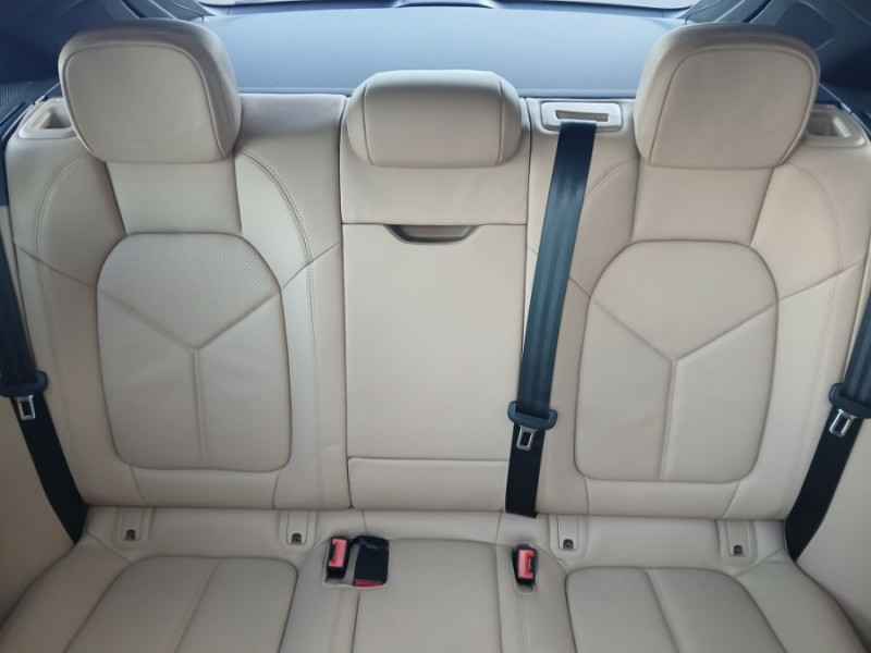 Photo 36 de l'offre de PORSCHE MACAN II 3.0 V6 S 354 PDK TOE JA19 1ère Main à 65900€ chez Mérignac auto