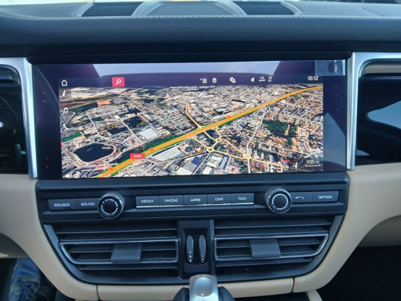 Photo 11 de l'offre de PORSCHE MACAN II 3.0 V6 S 354 PDK TOE JA19 1ère Main à 65900€ chez Mérignac auto