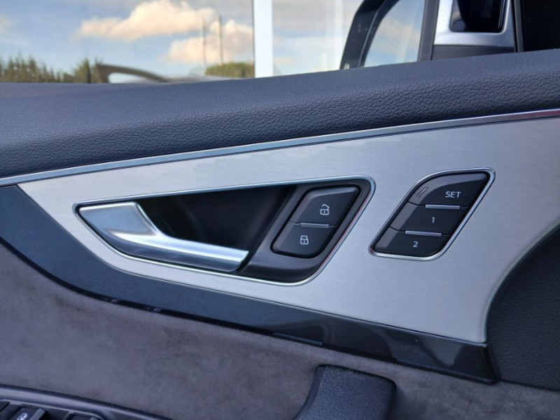 Photo 21 de l'offre de AUDI SQ7 4.0 V8 TDI 435 Tiptronic Quattro S LINE 7PL Attel. à 57500€ chez Mérignac auto