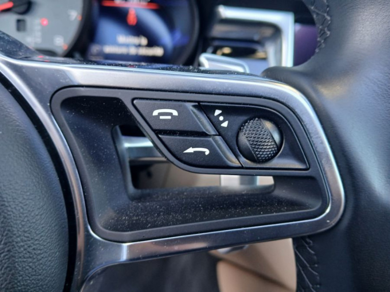 Photo 19 de l'offre de PORSCHE MACAN II 3.0 V6 S 354 PDK TOE JA19 1ère Main à 65900€ chez Mérignac auto
