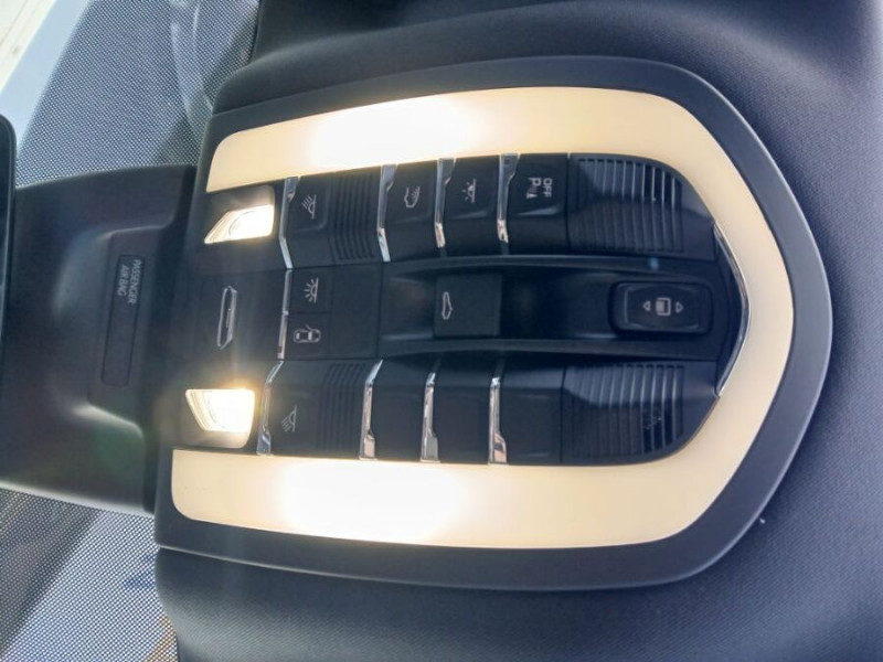 Photo 29 de l'offre de PORSCHE MACAN II 3.0 V6 S 354 PDK TOE JA19 1ère Main à 65900€ chez Mérignac auto