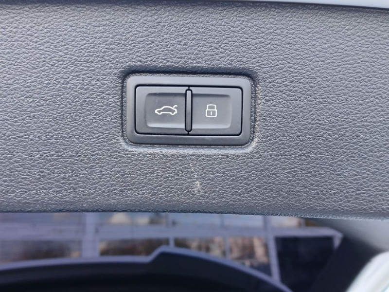 Photo 14 de l'offre de AUDI SQ7 4.0 V8 TDI 435 Tiptronic Quattro S LINE 7PL Attel. à 57500€ chez Mérignac auto