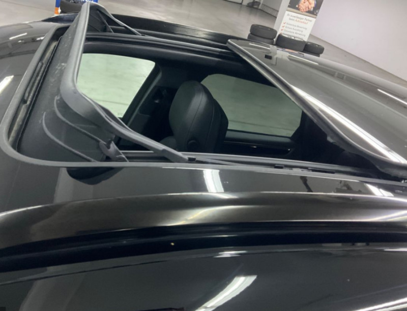 Photo 7 de l'offre de PORSCHE MACAN II 3.0 V6 S 354 PDK TOE PDLS SEM JA20 1ère Main à 58900€ chez Mérignac auto