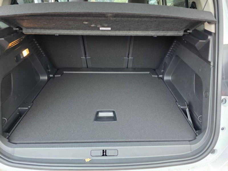 Photo 9 de l'offre de CITROEN C5 AIRCROSS NEW (2) 1.5 BlueHDi 130 EAT8 MAX Hayon EL. à 29950€ chez Mérignac auto