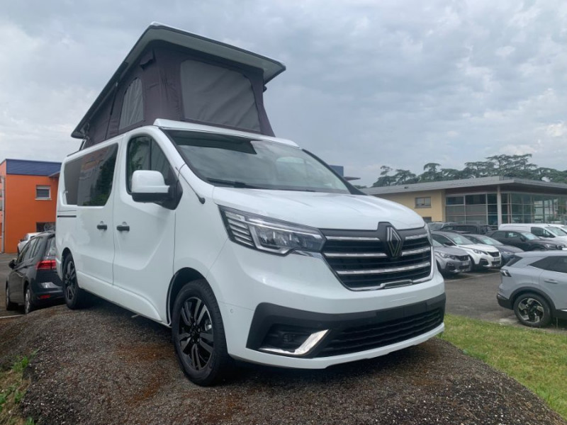 Photo 10 de l'offre de RENAULT TRAFIC VAN ANTILOPE VAN Aménagé FLEX PLUS 2.0 DCi 130 BVM6 L1 JA17 PK Confort 4PL Attel+Pte Vélo Tout Equipé à 54500€ chez Mérignac auto