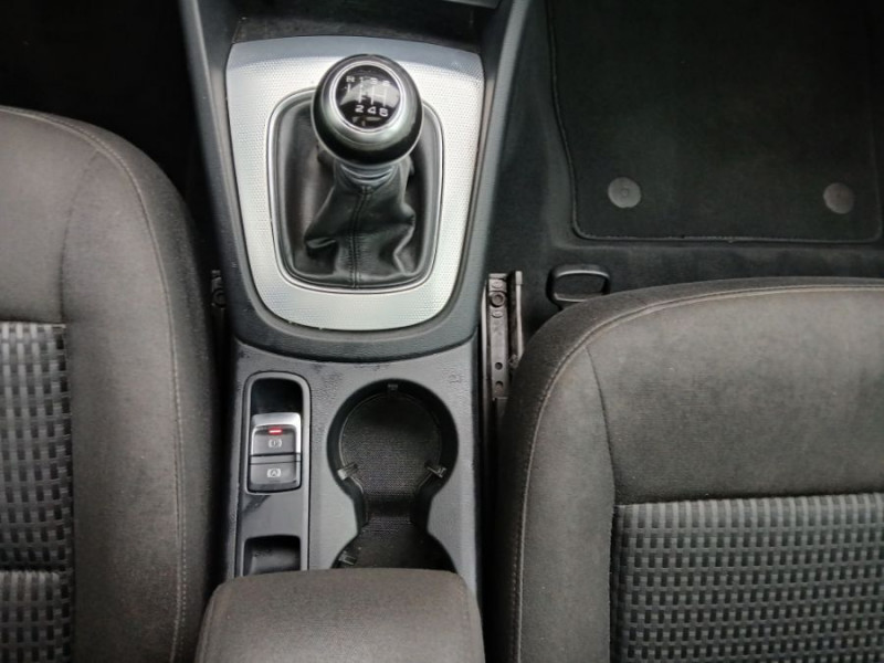 Photo 31 de l'offre de AUDI Q3 2.0 TDI 140 BVM6 AMBIENTE TOE GPS LED Radars à 13950€ chez Mérignac auto