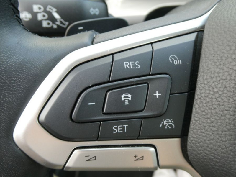 Photo 19 de l'offre de VOLKSWAGEN GOLF VIII 1.4 HYBRID 204 STYLE GPS ACC LED+ 1ère Main à 26950€ chez Mérignac auto