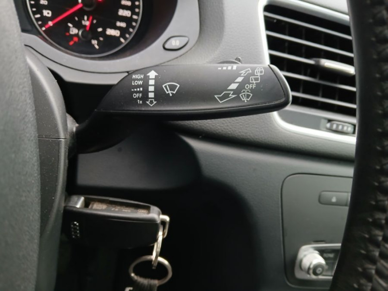 Photo 24 de l'offre de AUDI Q3 2.0 TDI 140 BVM6 AMBIENTE TOE GPS LED Radars à 13950€ chez Mérignac auto