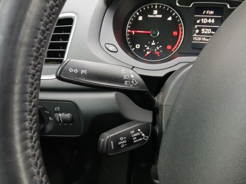 Photo 23 de l'offre de AUDI Q3 2.0 TDI 140 BVM6 AMBIENTE TOE GPS LED Radars à 13950€ chez Mérignac auto