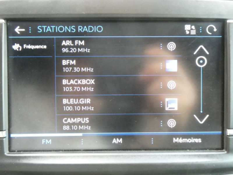 Photo 18 de l'offre de PEUGEOT EXPERT FOURGON 2.0 BlueHDi 145 EAT8 ASPHALT GPS Attel. Galerie 1ère Main 23450.H.T à 23450€ chez Mérignac auto