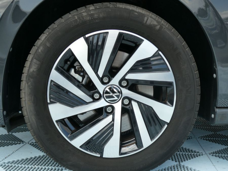 Photo 37 de l'offre de VOLKSWAGEN GOLF VIII 1.4 HYBRID 204 STYLE GPS ACC LED+ 1ère Main à 26950€ chez Mérignac auto