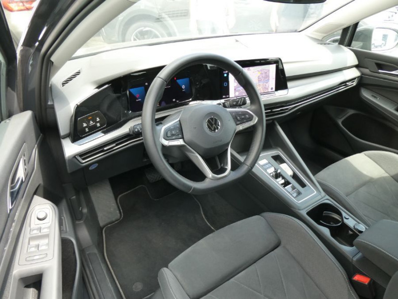 Photo 12 de l'offre de VOLKSWAGEN GOLF VIII 1.4 HYBRID 204 STYLE GPS ACC LED+ 1ère Main à 26950€ chez Mérignac auto
