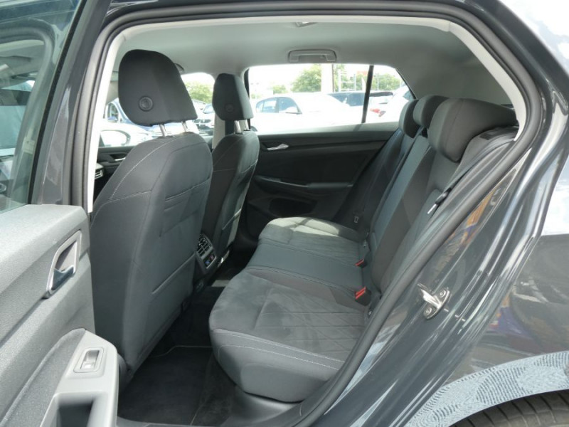 Photo 13 de l'offre de VOLKSWAGEN GOLF VIII 1.4 HYBRID 204 STYLE GPS ACC LED+ 1ère Main à 26950€ chez Mérignac auto