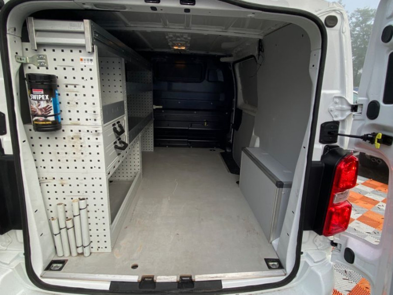 Photo 20 de l'offre de PEUGEOT EXPERT FOURGON 2.0 BlueHDi 145 EAT8 ASPHALT GPS Attel. Galerie 1ère Main 23450.H.T à 23450€ chez Mérignac auto